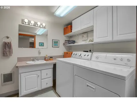 2146 N Holly Street Canby OR 97013