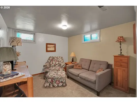 2146 N Holly Street Canby OR 97013