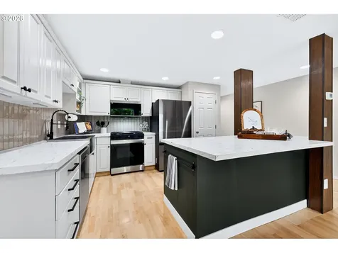 3715 NE 80th Street Vancouver WA 98665