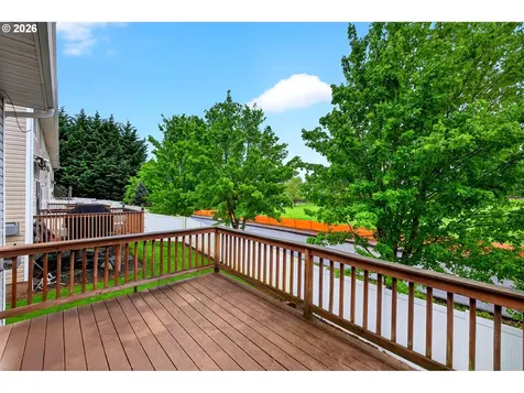 3715 NE 80th Street Vancouver WA 98665