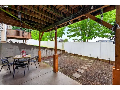 3715 NE 80th Street Vancouver WA 98665