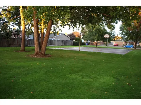 332 S Tarrybrooke Drive Cornelius OR 97113