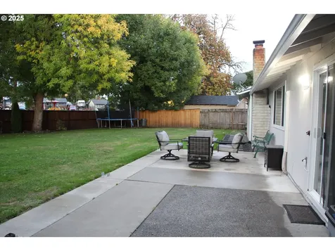 332 S Tarrybrooke Drive Cornelius OR 97113