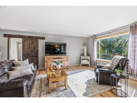 34602 NE 49th Place La Center WA 98629