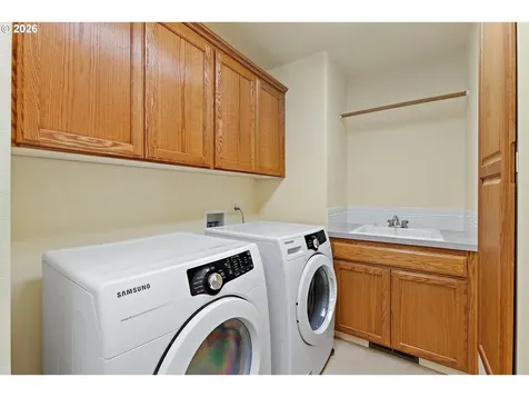 1981 C J Way S Salem OR 97306