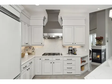 7568 S Laview Drive Portland OR 97219