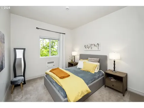 7568 S Laview Drive Portland OR 97219