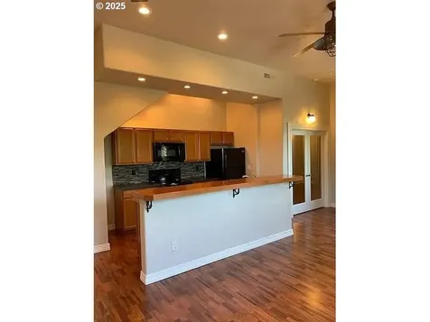 7568 S Laview Drive Portland OR 97219