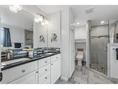 6925 SW Heath Place Beaverton OR 97008