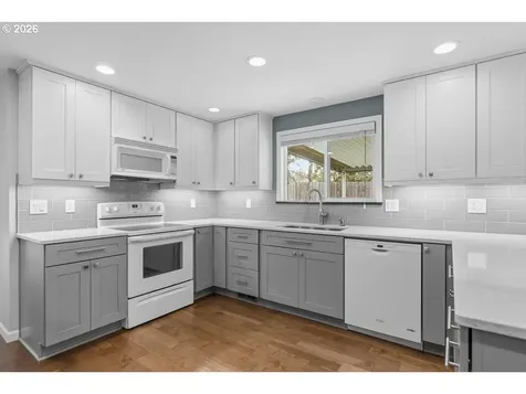 6925 SW Heath Place Beaverton OR 97008