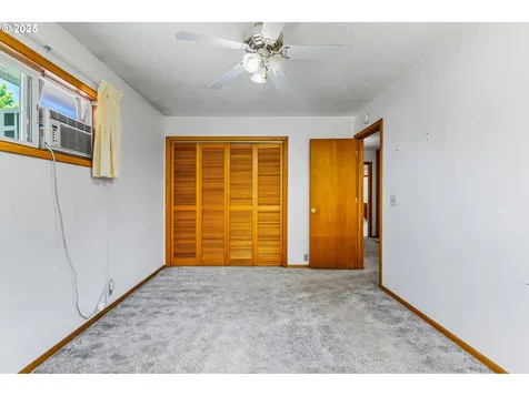 415 W Ash Street Lebanon OR 97355
