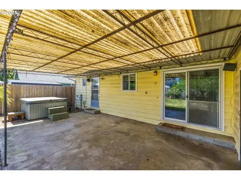 415 W Ash Street Lebanon OR 97355