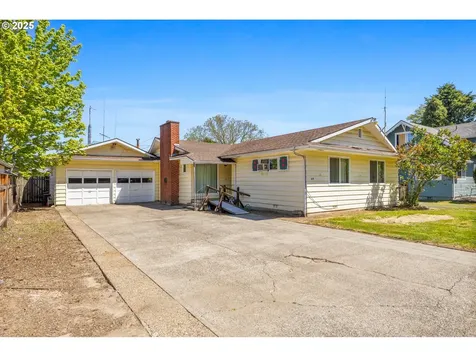 415 W Ash Street Lebanon OR 97355