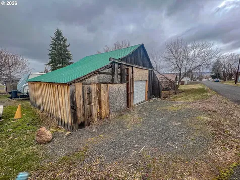 345 W 2nd Street Long Creek OR 97856