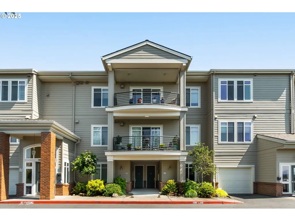 4873 NW Promenade Terrace Portland OR 97229