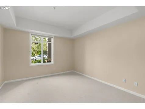 4873 NW Promenade Terrace Portland OR 97229