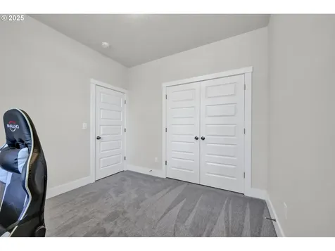 3835 Monroe Street Eugene OR 97405