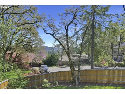 3835 Monroe Street Eugene OR 97405