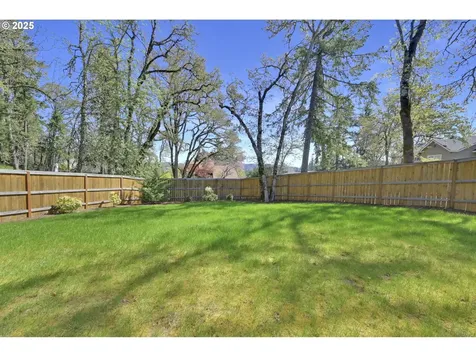 3835 Monroe Street Eugene OR 97405