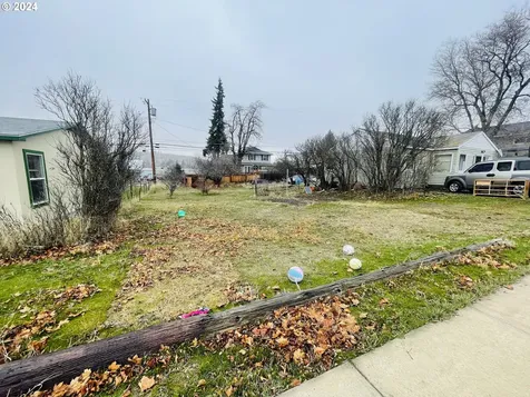 E Court Street Goldendale WA 98620