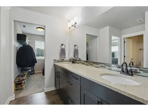 6922 NE 66th Street Vancouver WA 98661
