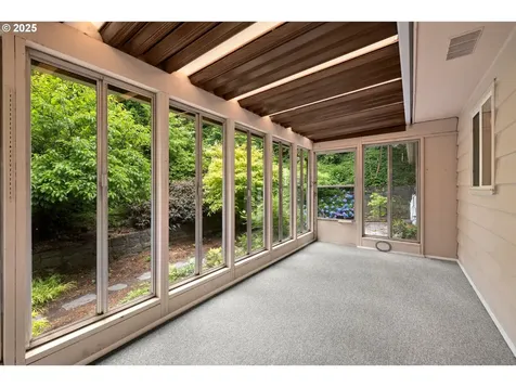 6312 SW 27th Avenue Portland OR 97239