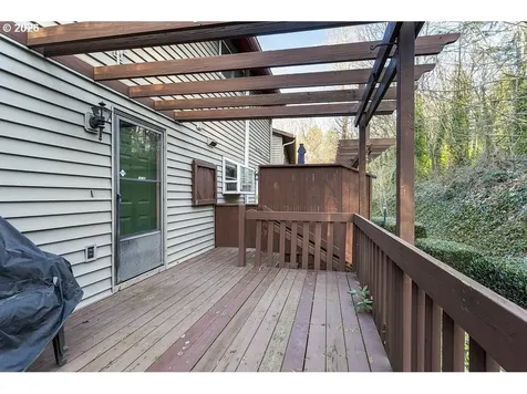 24044 NE Treehill Drive Wood Village OR 97060