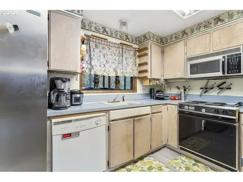 24044 NE Treehill Drive Wood Village OR 97060