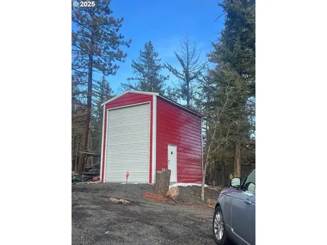 77386 Highway 216 Maupin OR 97037