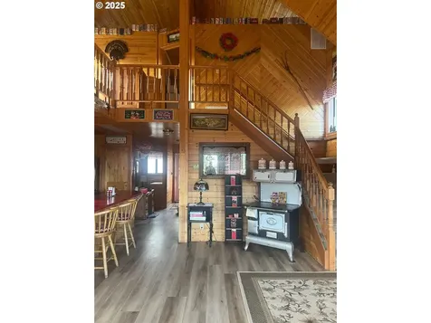 77386 Highway 216 Maupin OR 97037