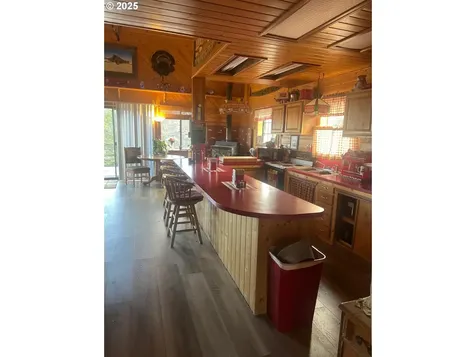 77386 Highway 216 Maupin OR 97037