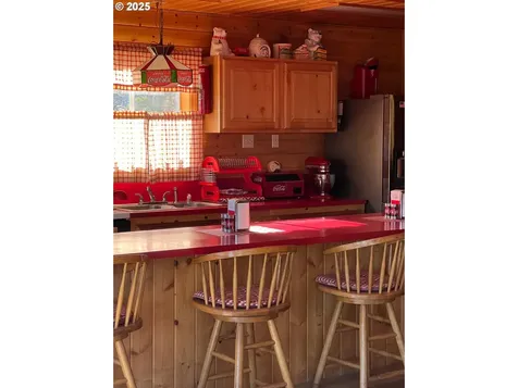 77386 Highway 216 Maupin OR 97037
