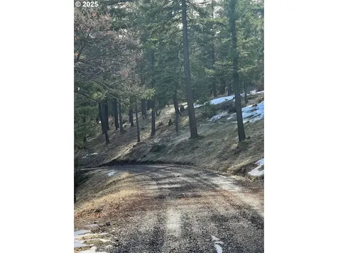 77386 Highway 216 Maupin OR 97037