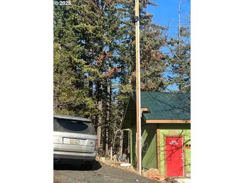 77386 Highway 216 Maupin OR 97037
