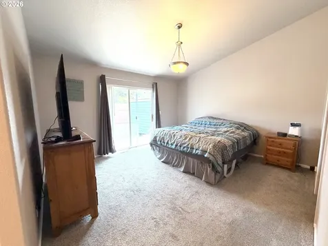 2273 Eagle Loop Sutherlin OR 97479