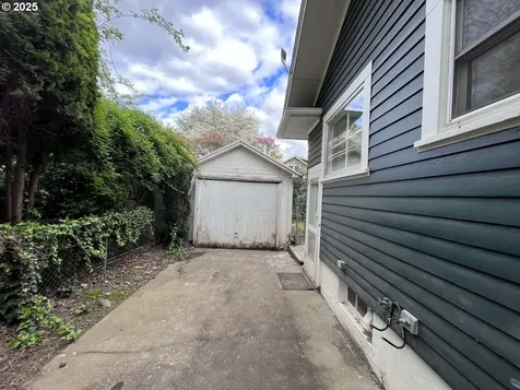 2344 NE 42nd Avenue Portland OR 97213