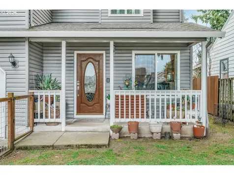 8307 N Foss Avenue Portland OR 97203