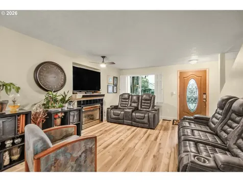 8307 N Foss Avenue Portland OR 97203
