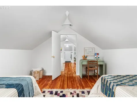 1231 SE 52nd Avenue Portland OR 97215