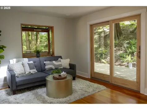 12004 SE Henderson Drive Portland OR 97266