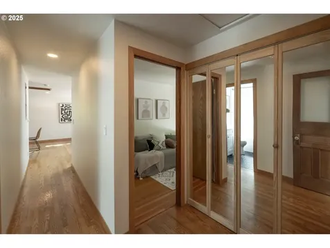 12004 SE Henderson Drive Portland OR 97266