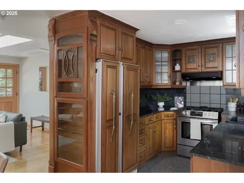 12004 SE Henderson Drive Portland OR 97266
