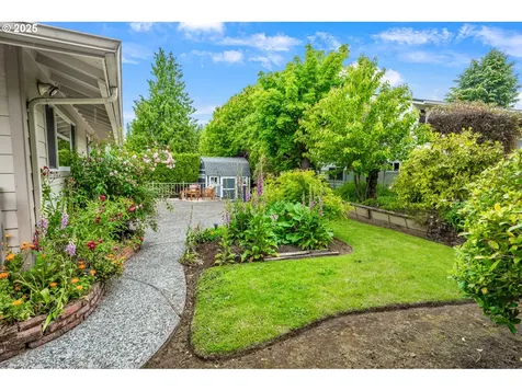 1520 SE 109th Avenue Portland OR 97216