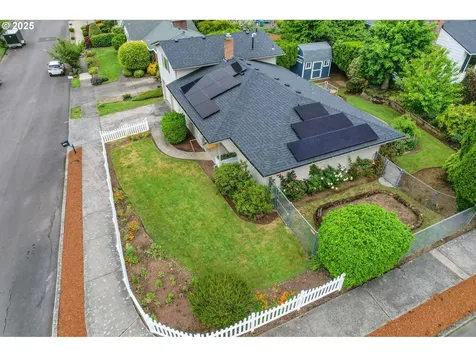 1520 SE 109th Avenue Portland OR 97216