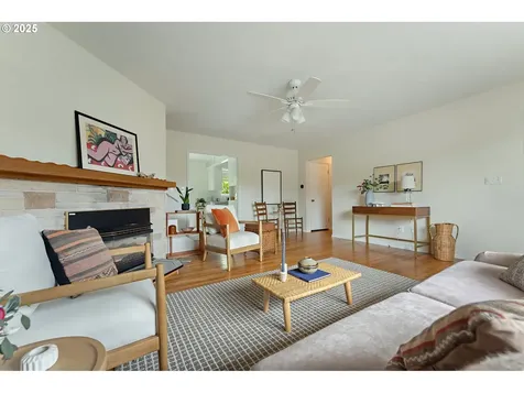1520 SE 109th Avenue Portland OR 97216