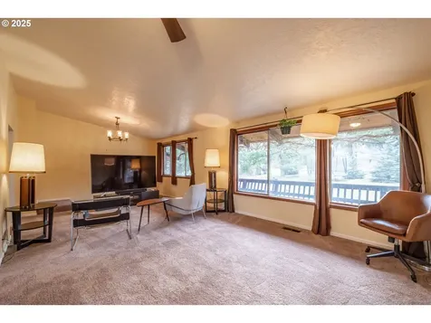 24671 Daisy Drive Philomath OR 97370