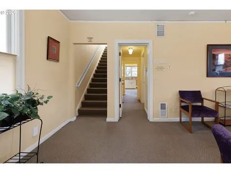 1818 NE Irving Street Portland OR 97232