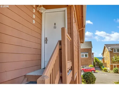 1379 Pacific Avenue Cannon Beach OR 97110