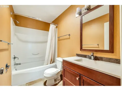 1379 Pacific Avenue Cannon Beach OR 97110