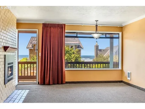 1379 Pacific Avenue Cannon Beach OR 97110